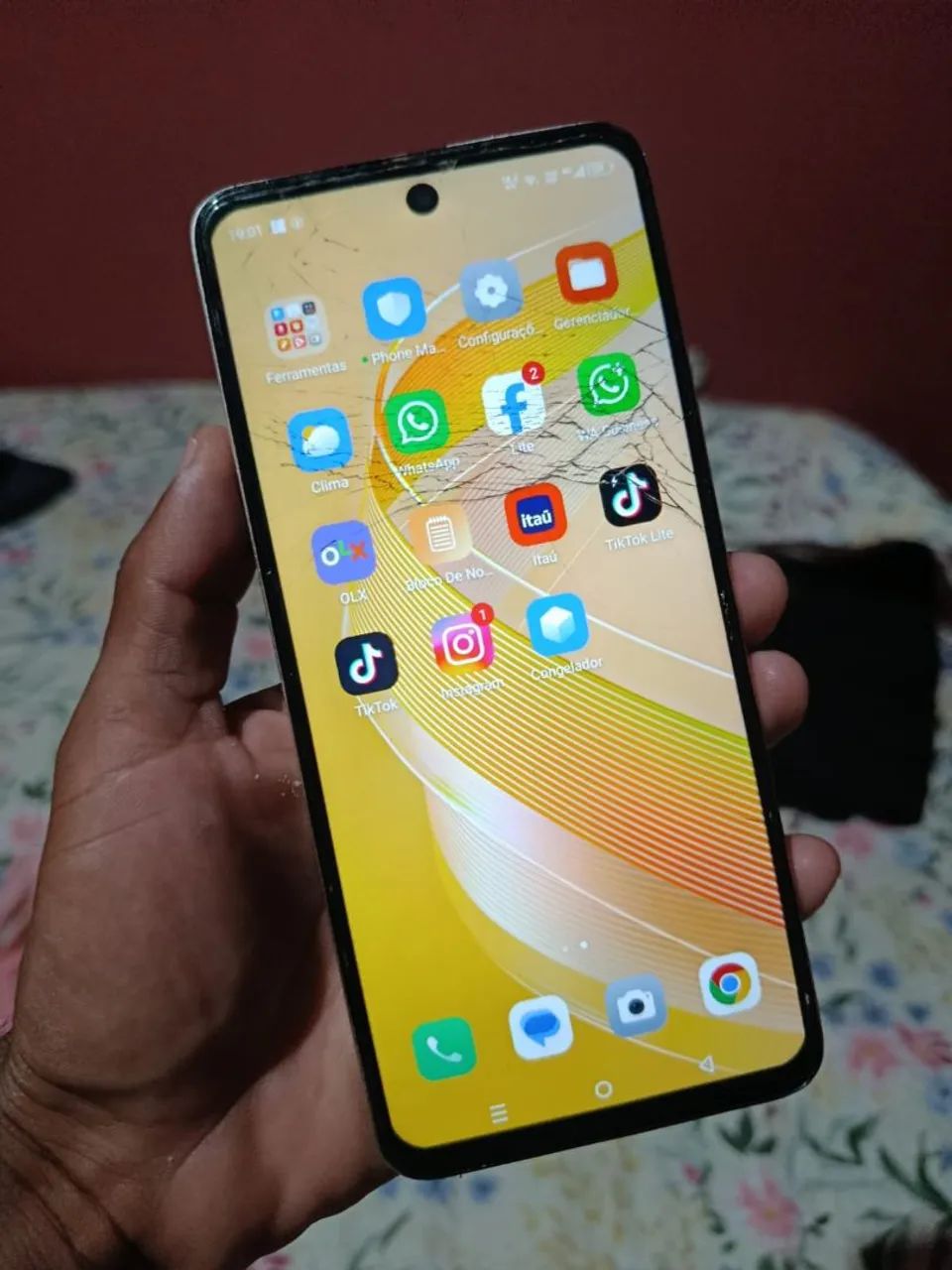 Infinix Smart 8 128GB ( Trincado (