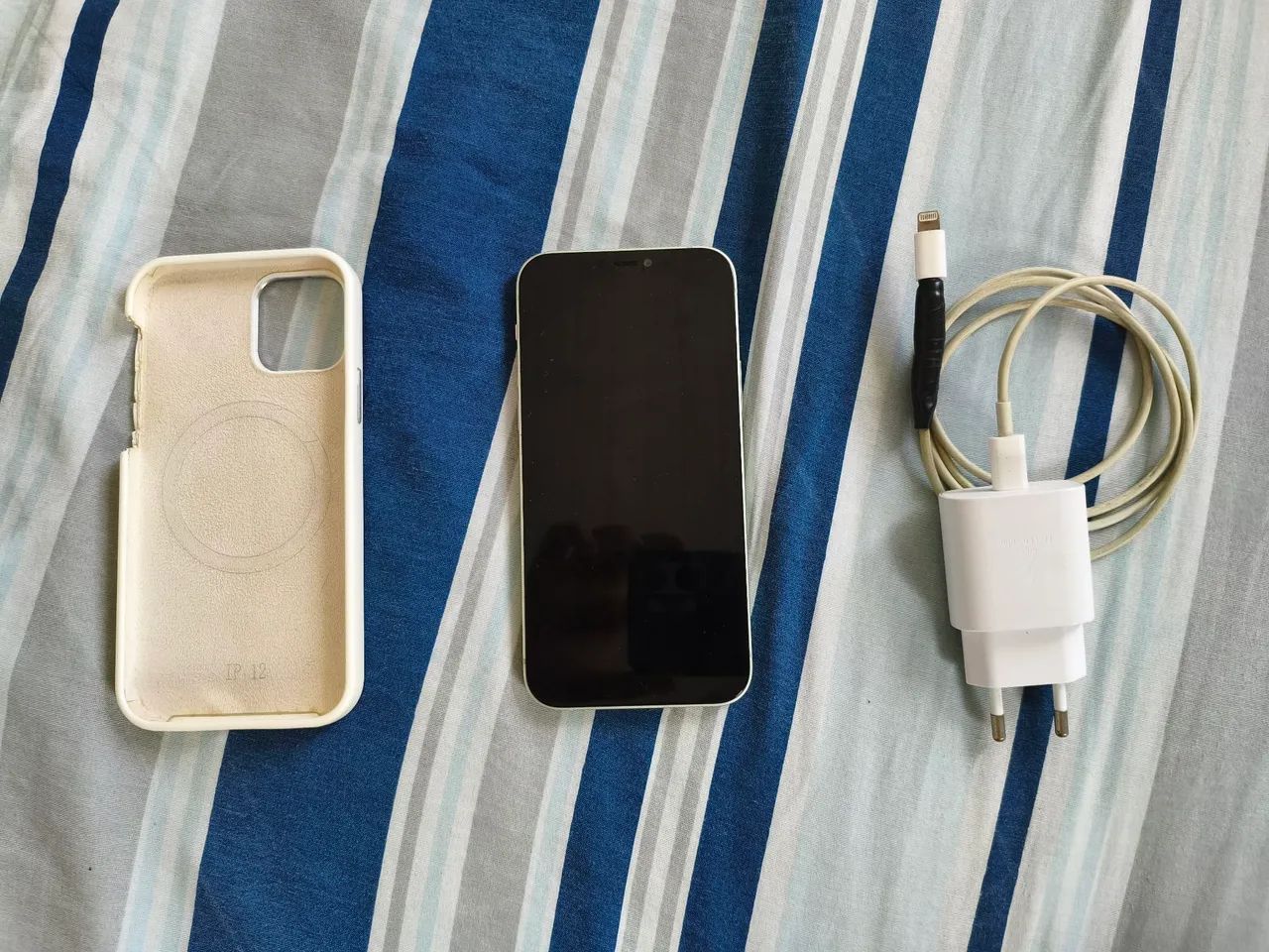 iPhone 12
