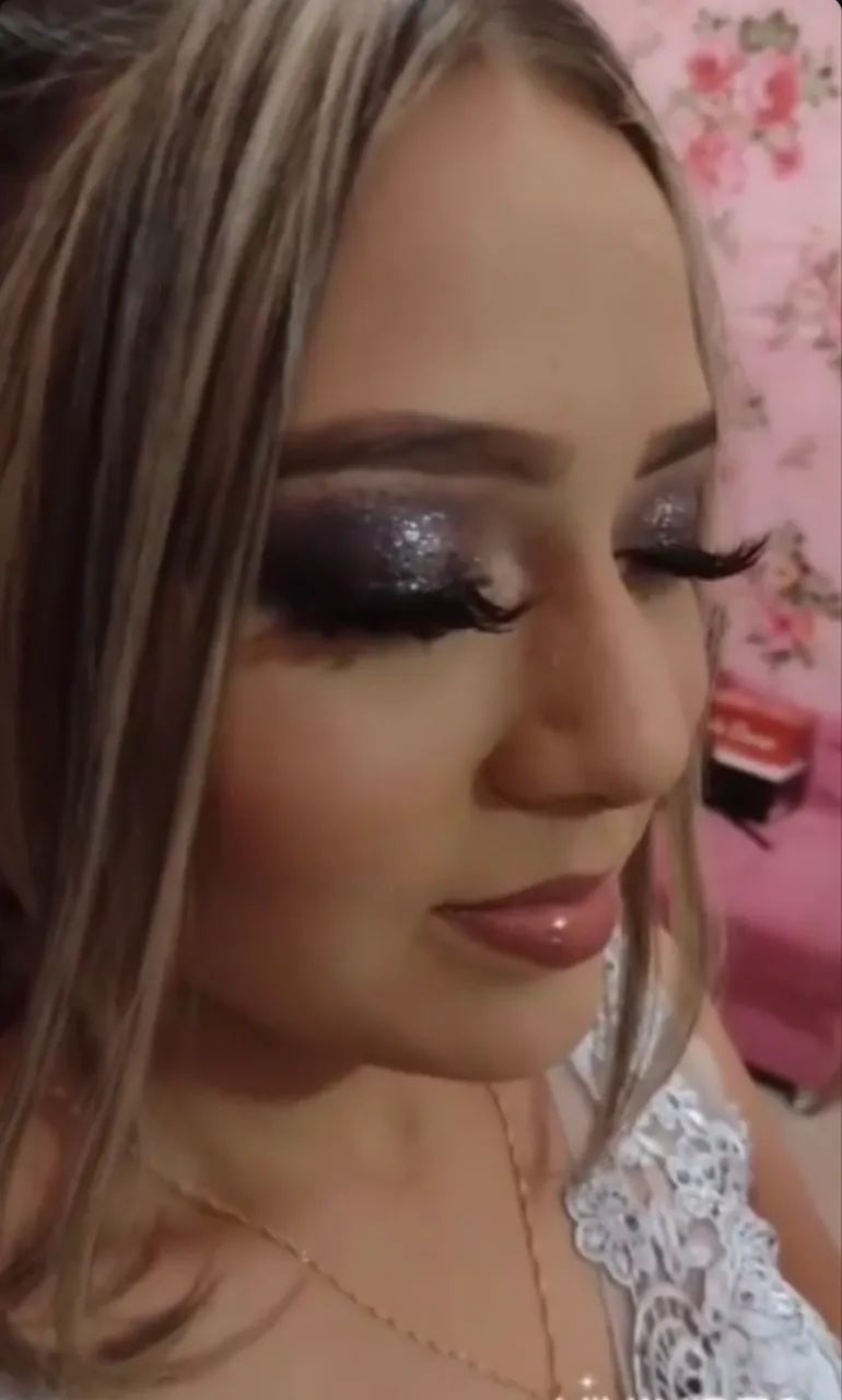 Cabelereira e Maquiadora Profissional  - Foto 4