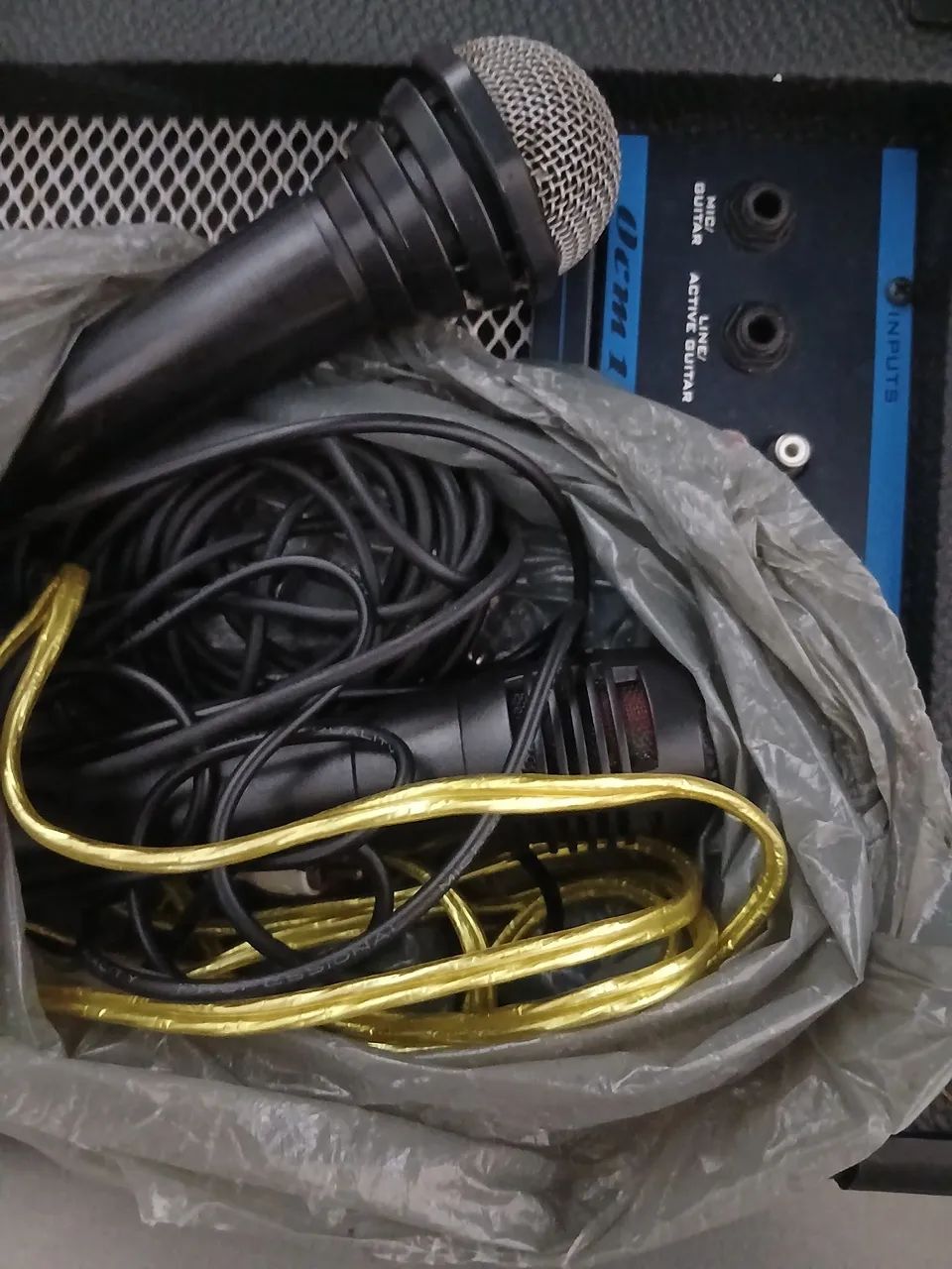 Caixa de Som Oneal com microfone e cabos - Foto 3