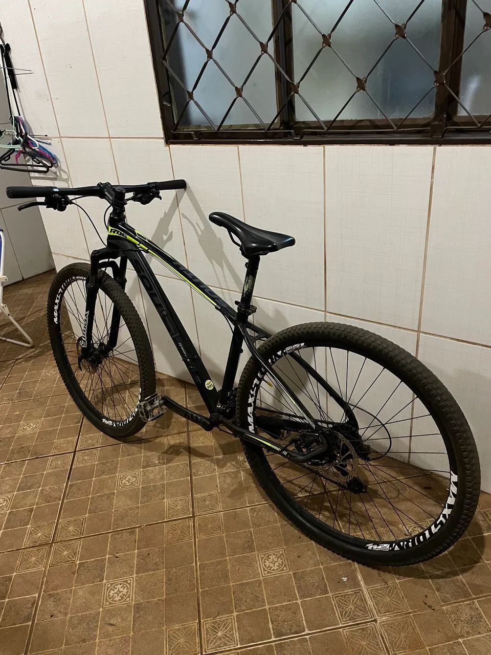 Bicicleta MTB hardtail aro 29 - Foto 2