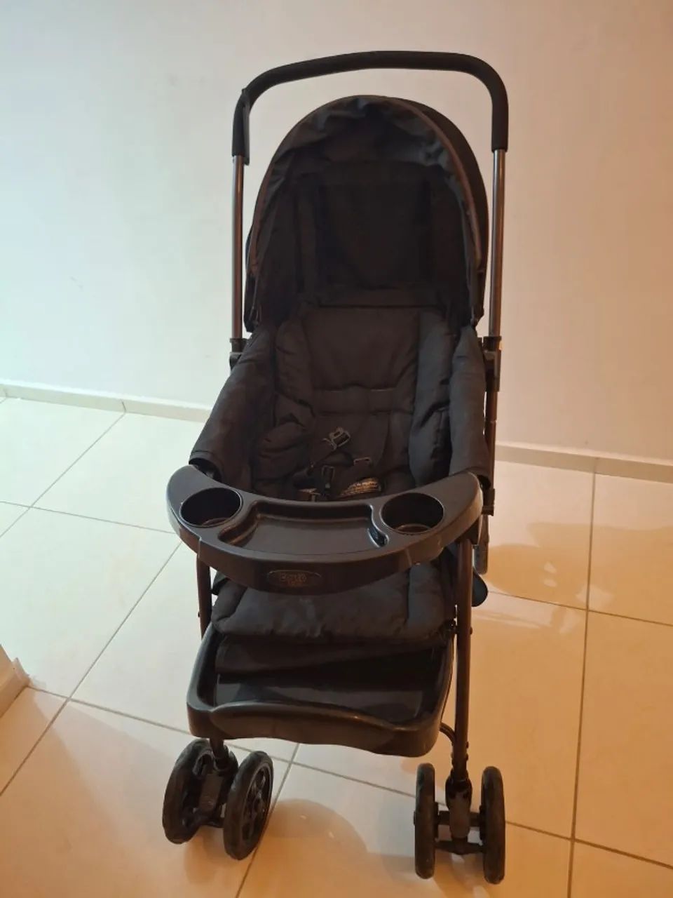 Carrinho de bebe alça reversível COSCO - Foto 2