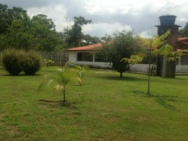 Cód. 016 - Sítio 5.500m², com casa Sede, campo de futebol e poço artesiano - Foto 10