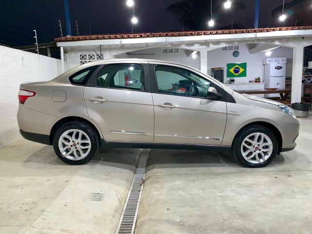 Fiat Grand Siena Essence 1.6 Dualogic - Foto 5