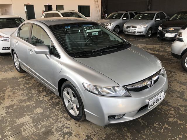 Honda civic LXS 1.8 automático