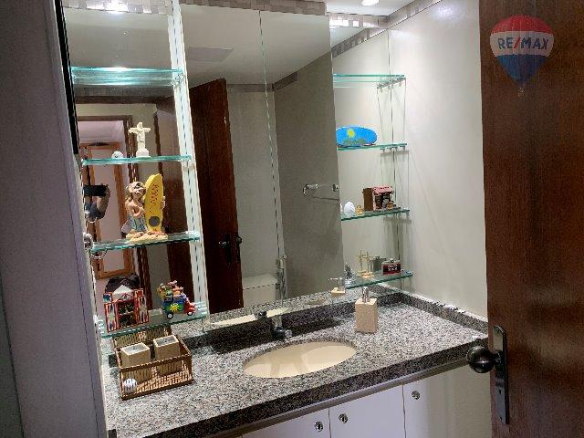 Apartamento Ocean View - Petrópolis com 75m2 com 2 quarto (1s) e 2 VG - Foto 17
