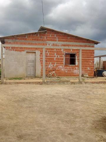 Casa barata com 2 quartos no Benfica - Foto 2