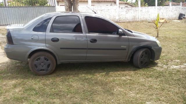 Vendo ou troco Carro Chevrolet Corsa / valor negociável