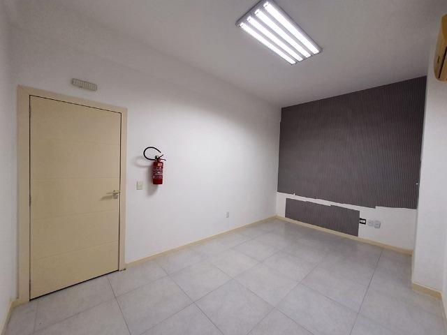 Sala Comercial no centro de Balneário Camboriú - Foto 7