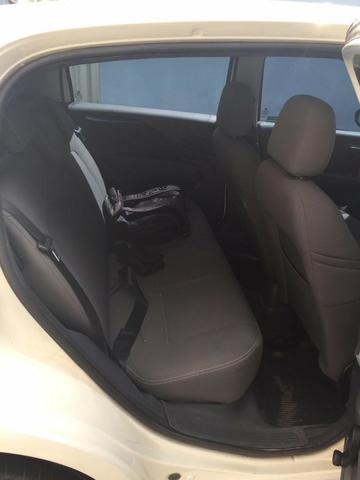 Fiat Punto 2013 1.4 Branco, completo com rodas 18 novas - Foto 14