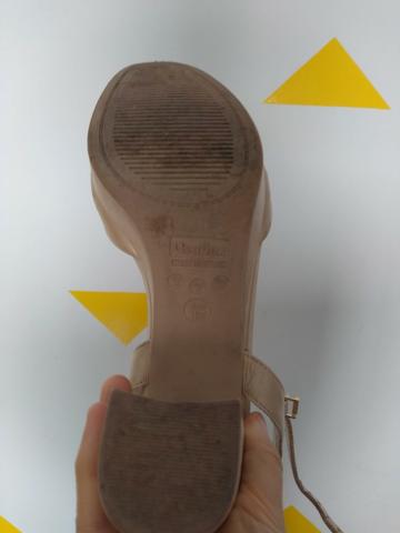 Sandalia nude perolada marca usaflex numero 37 - Foto 4