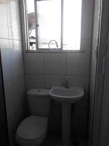 Alugo casa na rua principal Pernambués - Foto 9