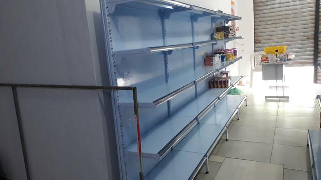 Prateleira central seminova R$ 400,00 o metro - Foto 5