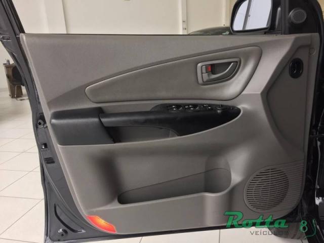 HYUNDAI TUCSON GLS 2.0 PERFEITO ESTADO DE CONSERVAÇÃO! - Foto 15