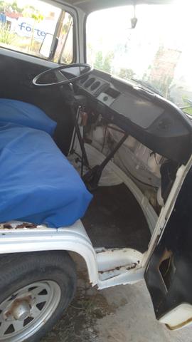 Kombi 96 vendo ou troco - Foto 12