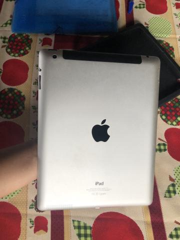 IPad 4 Wi-Fi e celular