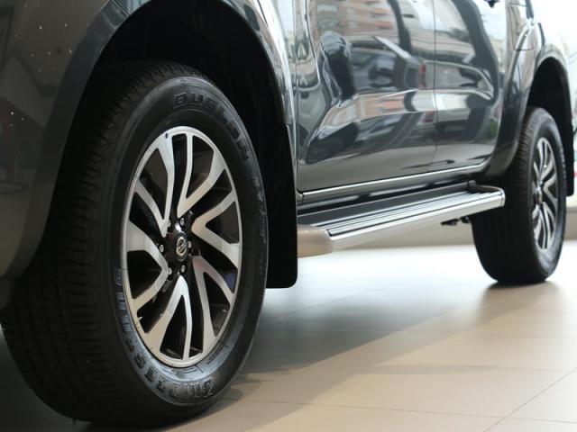 NISSAN FRONTIER 2.3 LE AT 4X4 - Foto 5