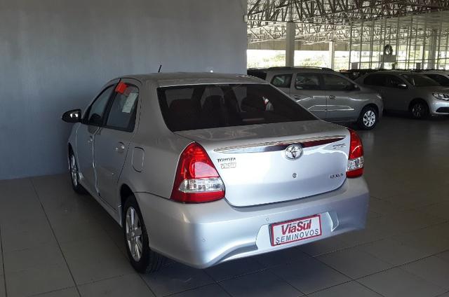 Etios sedan 1.5 - Foto 3