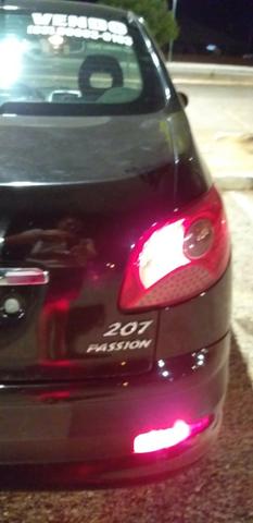 Peugeot 207 Passion (sedan) 1.6 Flex 16v 2010 - Foto 13
