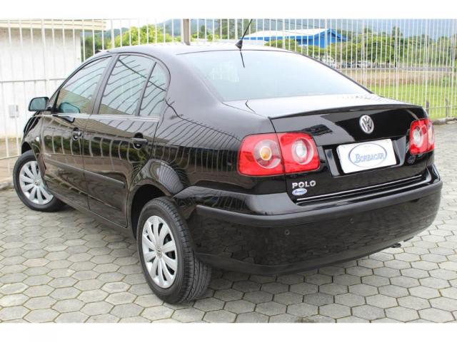 Volkswagen Polo Sedan 1.6 - Foto 8