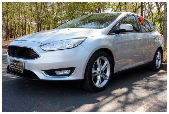 Ford Focus Sedan SEDAN 2.0 POWERSHIFT 4P