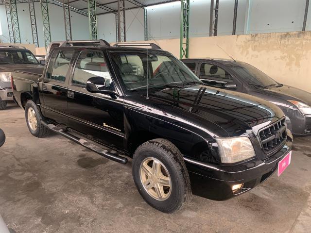 S10 executiva diesel 4x4 04/05 a top, toda restaurada, pneus novos e revisada - Foto 2
