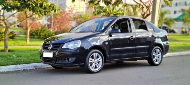 POLO SEDAN MUITO LINDO MECÂNICA 100%