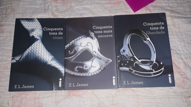 Livros cinquenta tons