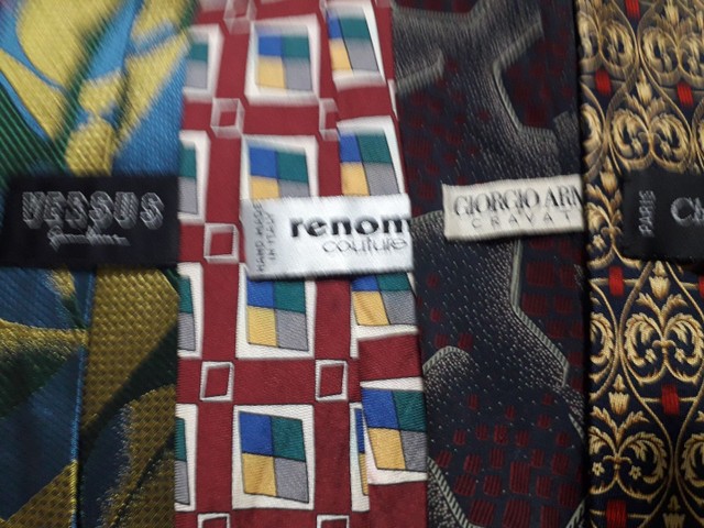 Vendo sofisticado kit de gravatas de seda importadas  - Foto 4