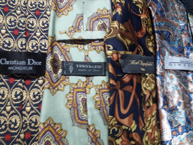 Vendo sofisticado kit de gravatas de seda importadas  - Foto 5