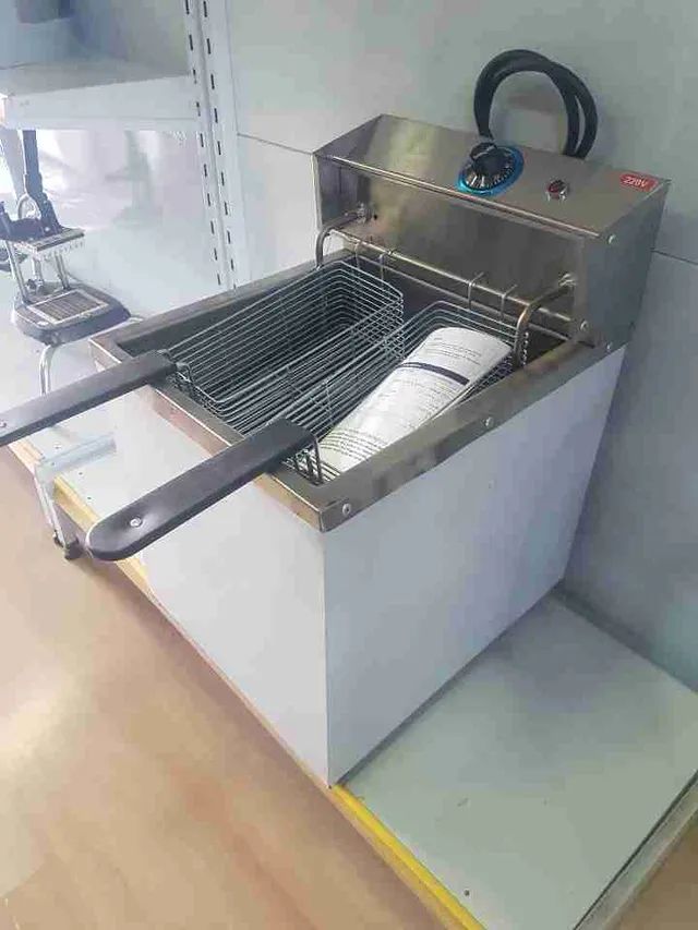 Liquidação! Fritadeira elétrica de Mesa água e óleo CAP. 26 litros 220V. Nova! - Foto 3