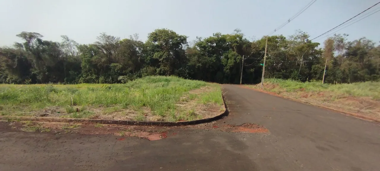 Terreno de Esquina Condomínio Flor de Laranjeira 500m2 Mandaguaçu -Pr