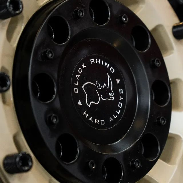 rodas 17 jeep wrangler gladiator  black rhino 5x127  - Foto 3