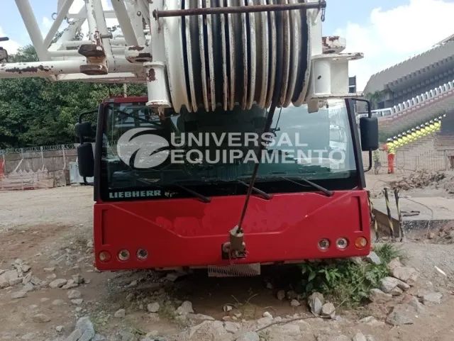 Guindaste liebherr LTM 220 ano 2005