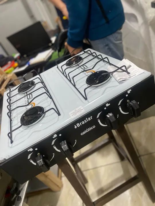 Fogão 4 Bocas A Gás Reforçado De Mesa 