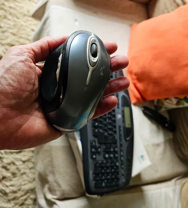 Teclado e mouse logitech Bluetooth MX5000 laser - Foto 3