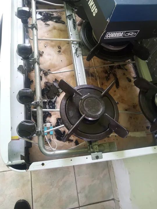 Retirar peças quebrou o vidro - Foto 2