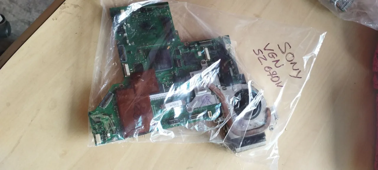 Placa mãe Sony VGN-SZ 670N