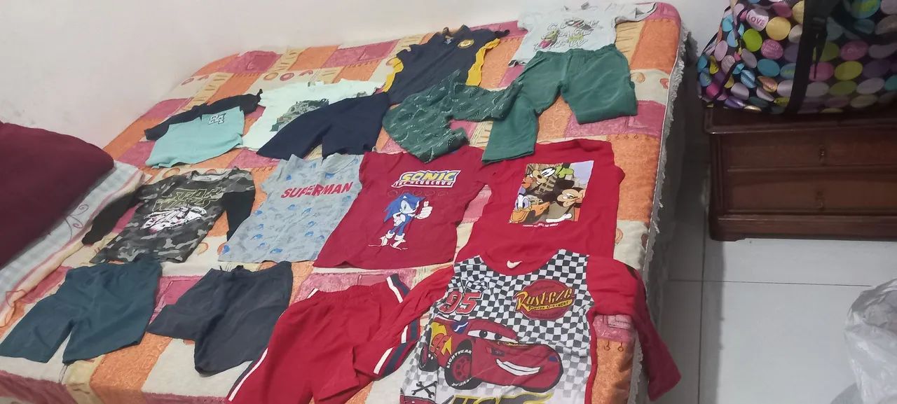 Lote de Roupas Infantis Masculinas - Diversos Personagens