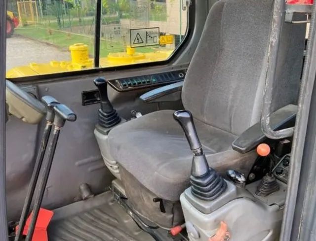  Mini Escavadeira Volvo EC55B - Foto 4