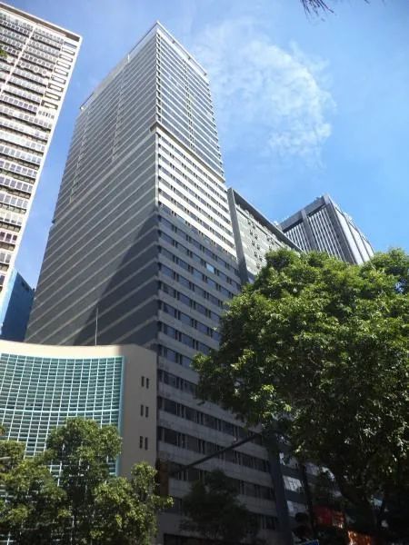 Andares e Salas no Centro