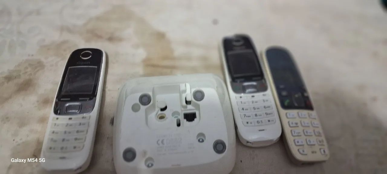 4 Telefones Fixos e Sem Fio - Ótimo Estado!
