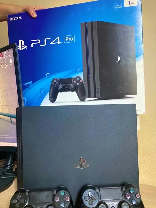 Playstation 4 PRO 1 T - com 2 controles + Jogos impecável  - Foto 3