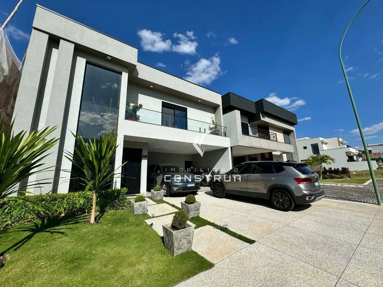 CASA À VENDA NO MONT ALCINO, VALINHOS- SP