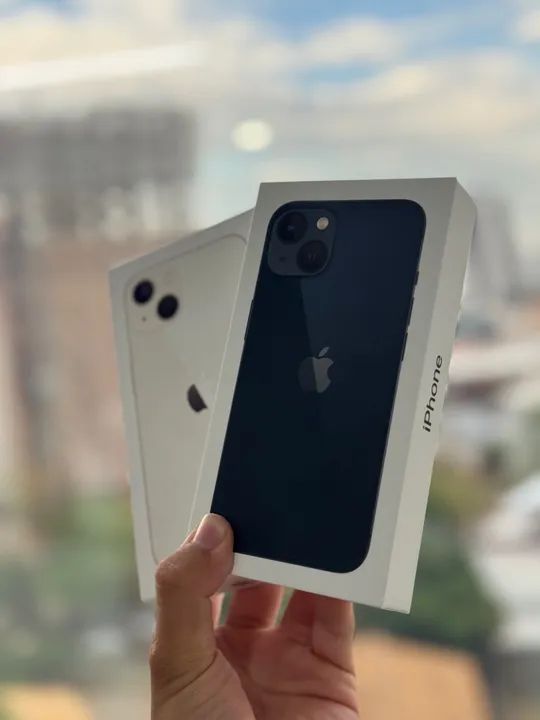 iPhone 13 128GB / novo lacrado / preto e branco 