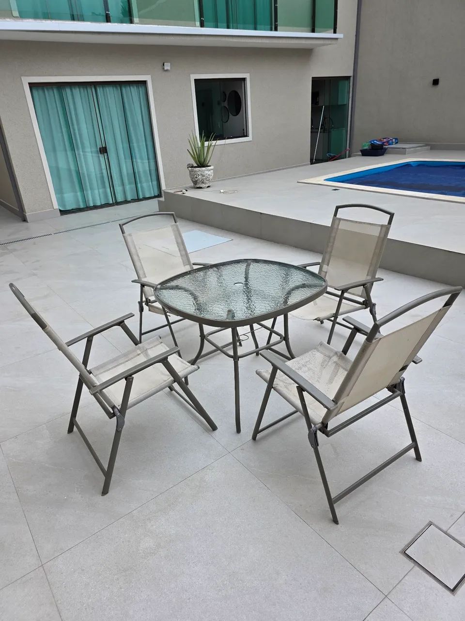 Conjunto de mesa e cadeiras para área externa - Foto 5