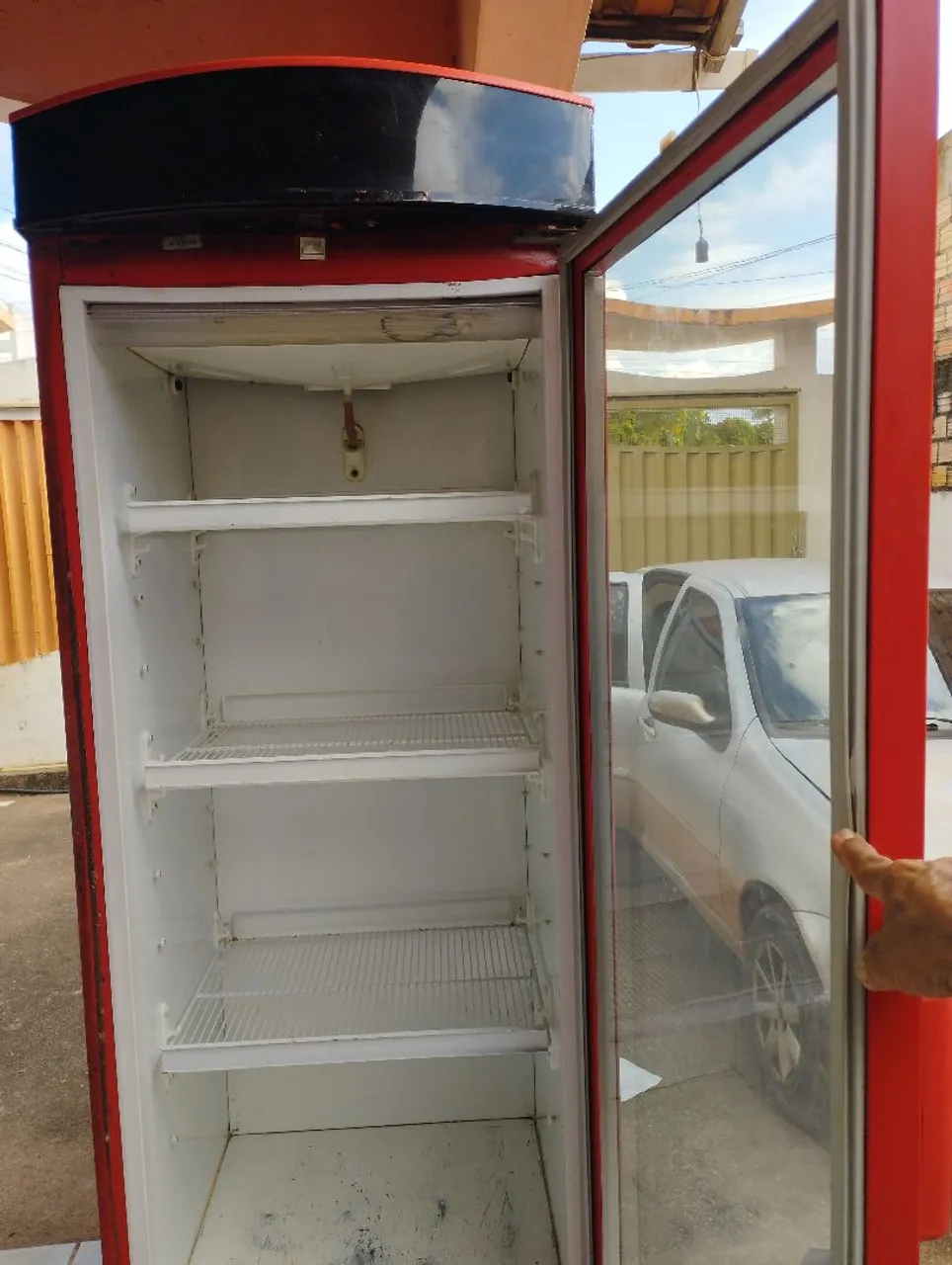 Geladeira Expositora Vermelha - Ideal para Comércio