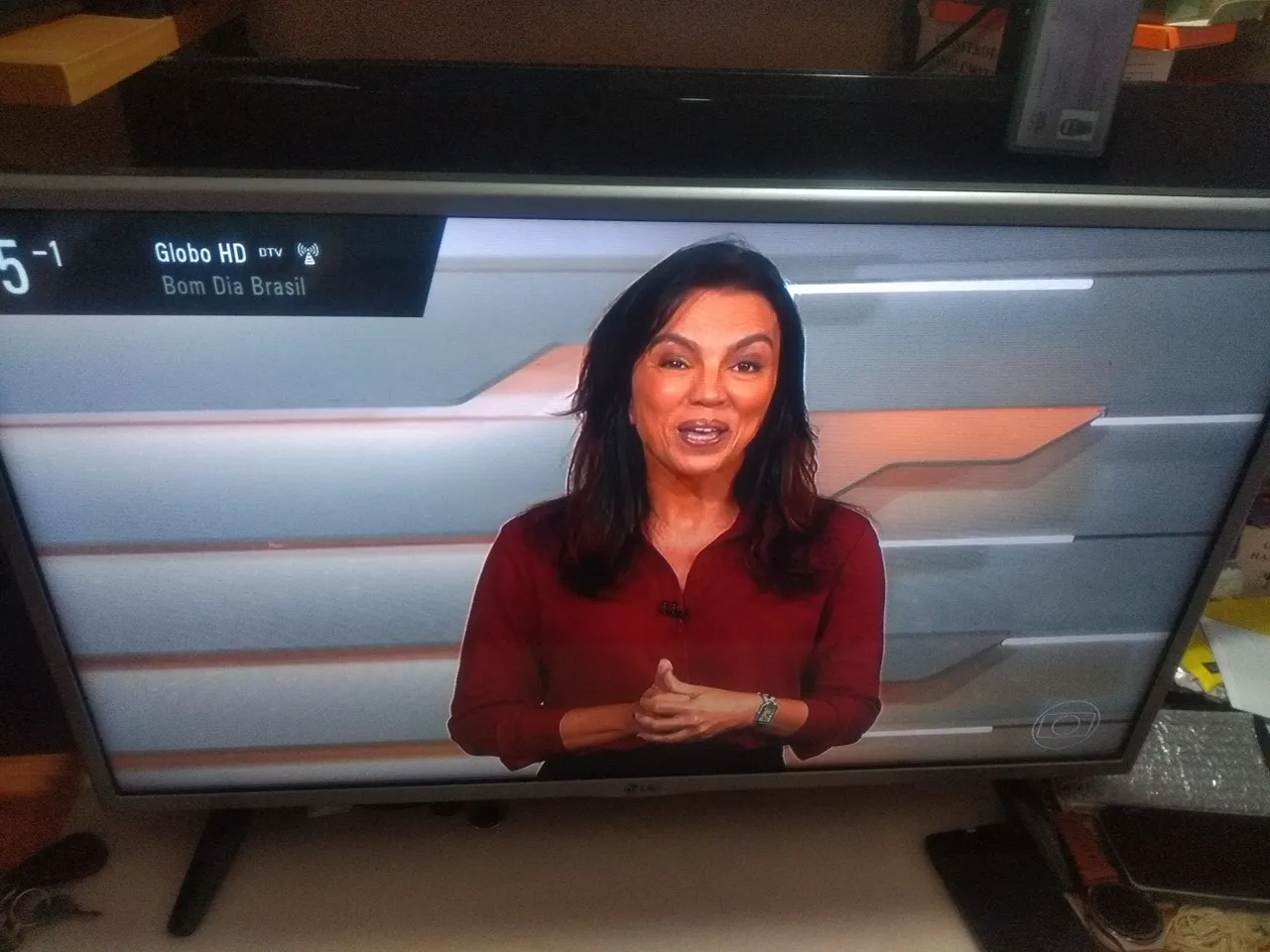 TV LG - Tela de Qualidade e Imagem Impecável