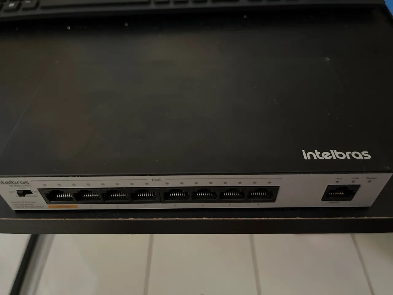 Switch de Rede Intelbras 8 Portas POE - Foto 3