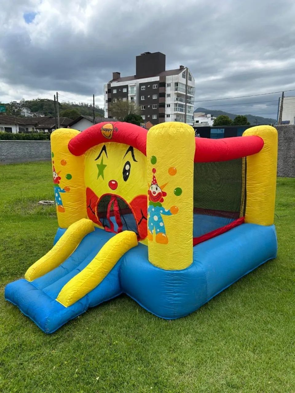 Brinquedo inflavel